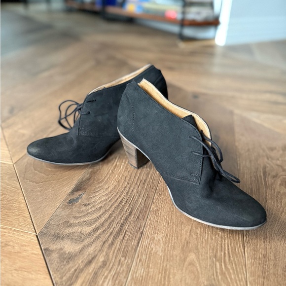 Witchy Black Lace-Up Heels / Booties - Picture 5 of 10